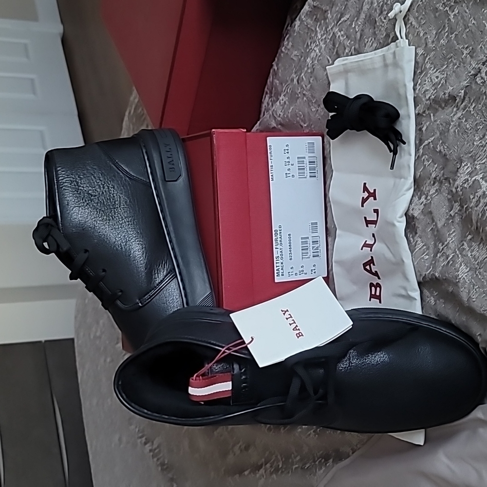 NWT Bally Mattis Fur Sneakers